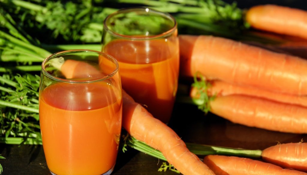 Carrot Ginger Juice with doTERRA Orange Essential Oil